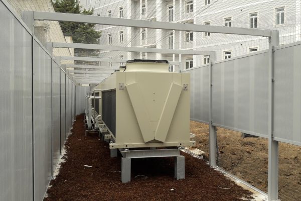 Barreira acústica. continente